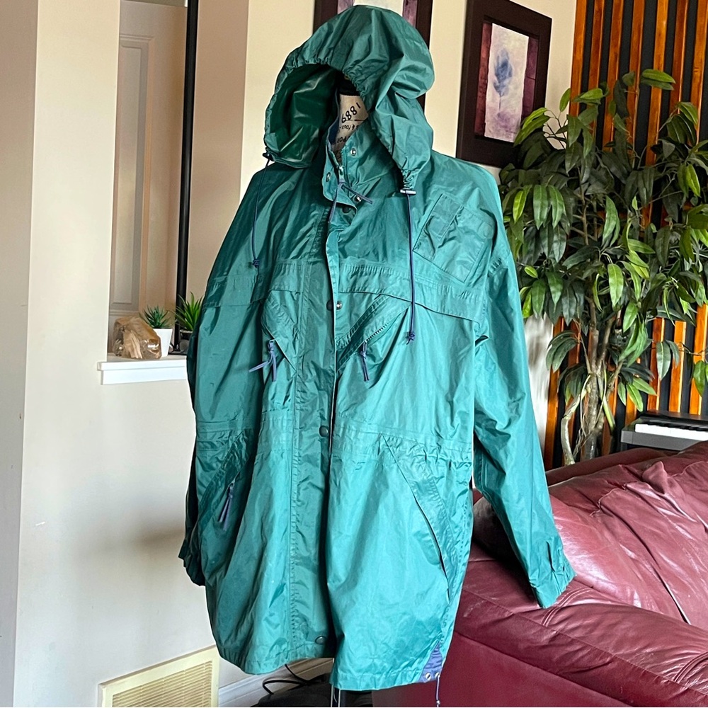 Vintage R&R Women’s Dark Green Hooded Windbreaker Size Medium